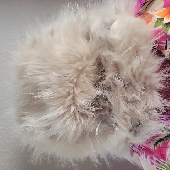 Collection XIIX Cream Fuzzy Hat - Picture 5 of 8